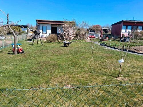 Foto - Garten mit Bungalow - 800,00&nbsp;EUR Kaltmiete, ca.&nbsp; 0,00&nbsp;m&sup2;