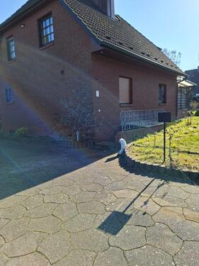 Foto - Ich biete hier ein Einfamilienhaus mit großer Terasse an