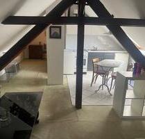 Möblierte 1-Zimmer-Dachgeschosswohnung – Nähe Bahnhof | ab sofor - Mönchengladbach