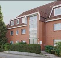 Courtagefrei: Helle 4 - Zimmer-Wohnung mitten in Pinneberg.