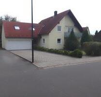 gepflegtes Mehrfamilienhaus 3 Wohnungen 1 neu renovierte frei - Speichersdorf