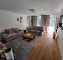 Attraktive 4-Zimmer-Wohnung mit Balkon im 3. OG - Hamburg Eppendorf