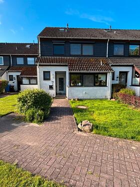 Foto - Hochwertig kernsaniertes Reihenhaus mit Garten, Terrasse & Garage