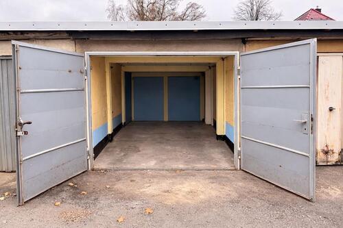 Foto - Garage (5m) auf dem Thromberg in ruhiger Lage