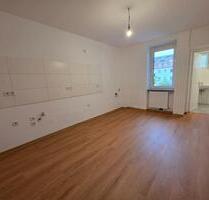 SCHÖNE HELLE 2ZKB WOHNUNG IM NAUWEISERVIERTEL - Saarbrücken