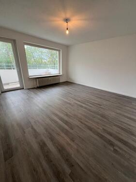 Foto - 3 - Zimmer Wohnung mit Balkon - bezugsfrei - provisionsfrei