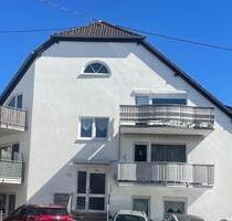 2 Zimmer Dachgeschosswohnung in Hillscheid