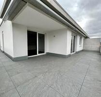 Exklusives Penthouse mit riesiger Dachterrasse | ca. 129 m² mit 3,5 Zimmer, Lift und TG-Stellplatz - Lörrach Brombach