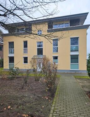 Foto - 3-Zimmer-Wohnung mit Südbalkon - 970,00&nbsp;EUR Kaltmiete, ca.&nbsp; 83,00&nbsp;m&sup2;