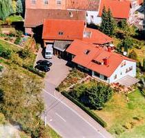 Wohnhaus mit großem Garten und flexibler Gewerbefläche - Albersweiler