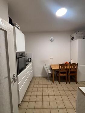 Foto - Helle, Zimmer, ca. 35 m² – BadWC, separate Küche