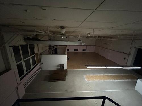Foto - Gewerbefläche zu vermieten - 2.150,00&nbsp;EUR Kaltmiete, ca.&nbsp; 4,00&nbsp;m&sup2;