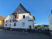 Foto - Großzügiges Zweifamilienhaus mit 860 m² Grundstück