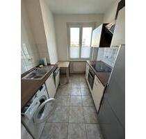 Schöne 2-Raum-Wohnung + Balkon & EBK, Zentrum Magdeburg
