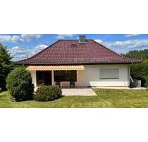 Walmdach Bungalow in traumhafter Feldrandlage, von privat - Weilrod