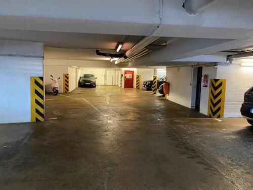 Foto - Tiefgaragenstellplatz zu vermieten