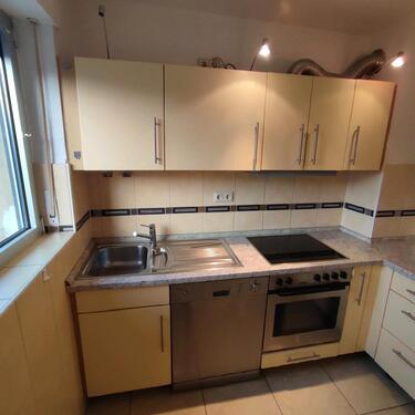 Foto - 4- Zimmerwohnung zu vermieten - 860,00 EUR Kaltmiete,