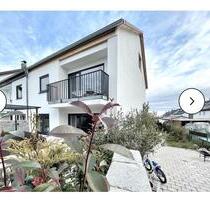 Doppelhaushälfte zu vermieten - 2.300,00&nbsp;EUR Kaltmiete, ca.&nbsp; 120,00&nbsp;m&sup2; in Leinfelden-Echterdingen (PLZ: 70771)