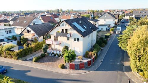 Foto - Helle Dachgeschosswohnung mit Balkon, Tiefgarage & Klimaanlage
