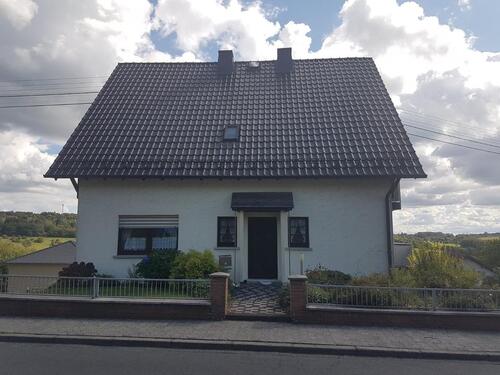 Foto - Mietwohnung, 2 Zi, Küche, Bad, Abstellraum, Balkon, Garten