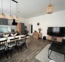 2 Raum Wohnung sofort bezugsbereit Küche renoviert teil-möbeliert - Burg