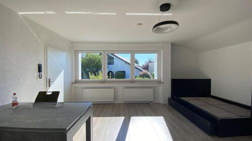 Foto - MÖBLIERTES SINGLE-APARTMENT IN RUHIGER LAGE VON REUTTI