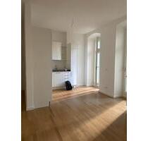 Modernisierte Altbau-Wohnung in Charlottenburg - Berlin Charlottenburg-Wilmersdorf