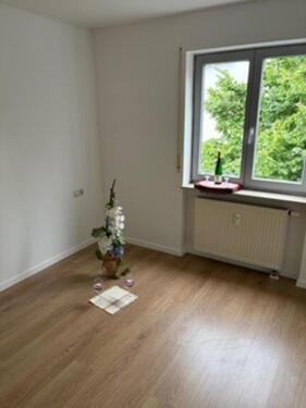Foto - Ihre neue Wohnung erwartet Sie! 3 Zimmer,Küche, Bad, Tiefgarage und Stellplatz,
