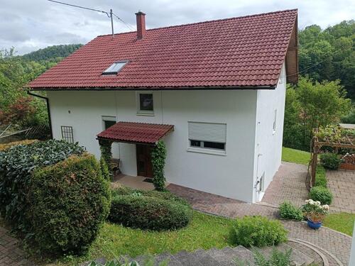 Foto - Dachgeschoßwohnung - 735,00&nbsp;EUR Kaltmiete, ca.&nbsp; 83,00&nbsp;m&sup2;