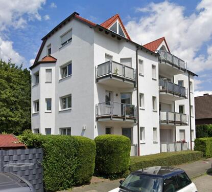 Foto - Frisch renovierte 2,5-Zimmer Wohnung - 2 Balkone & Tiefgarage