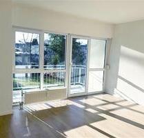 Helle 2-Raum-Wohnung mit EBK und Balkon - Reichenbach im Vogtland