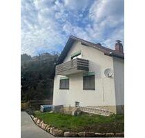 Helle 3,5-Zimmer Erdgeschosswohnung mit Balkon u. Garten - Gernsbach