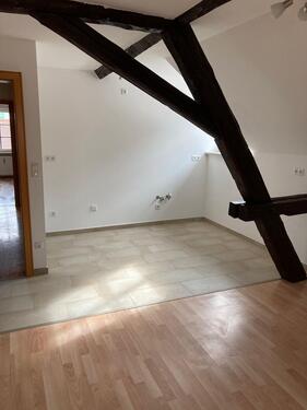 Foto - 2Zi-DG Wohnung in Langquaid am Marktplatz zu vermieten.