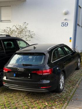 Foto - Stellplatz Parkplatz in Uni und Schiebeparklatz Nähe