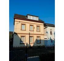 Historisches umfangreich saniertes Haus mit Innenhof und Garten - Bonn Lannesdorf