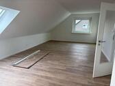 Foto - Erstbezug nach Modernisierung: Große 3-Zimmer-Whg. mit EBK & Fußbodenheizung!