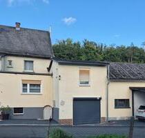 Charmantes Anwesen mit viel Platz und Charakter-sofort bewohnbar - Ehringshausen
