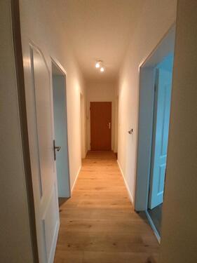 Foto - Renovierte 3-Raum-Wohnung-Glasfaseranschluss & Abstellraum