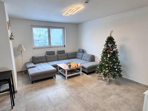 Foto - Nachmieter für helle große Wohnung mit überdachten Balkon