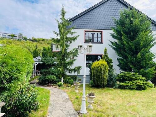 Foto - Traumhaftes, familienfreundliches und großes 10-Zimmer-Haus