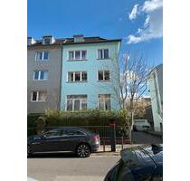 3-ZIMMER-ALTBAUWOHNUNG MIT 2 SONNENBALKONEN IM HERZEN VON KÖLN