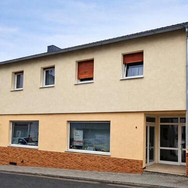 Foto - Wohn- und Geschäftshaus + Fachwerkhaus in Schöneck-Kilianstädten