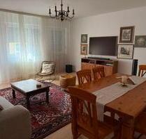 Lebendiger Alltag in Kriftel: 2,5-Zimmer-Wohnung mit Balkon