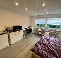 Vermietung eines Zimmers mit eigenem Bad und Balkonzugang - Sindelfingen Darmsheim