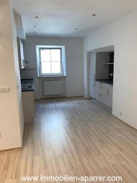 Foto - 2.5 Zimmer Etagenwohnung zur Miete in Weiden in der Oberpfalz