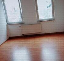 2 Raum Wohnung mit Einbauküche - 450,00 EUR Kaltmiete, in Pößneck (PLZ: 07381)