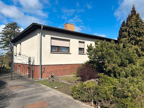 Foto - Freistehendes Einfamilienhaus mit Grundstück&Nebengebäude (Seyda)