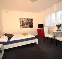 möbliertes Ein-ZimmerApartment, Bad,Wanne,Dusche,Küche,WM,Wlan,U2 - Stuttgart Botnang