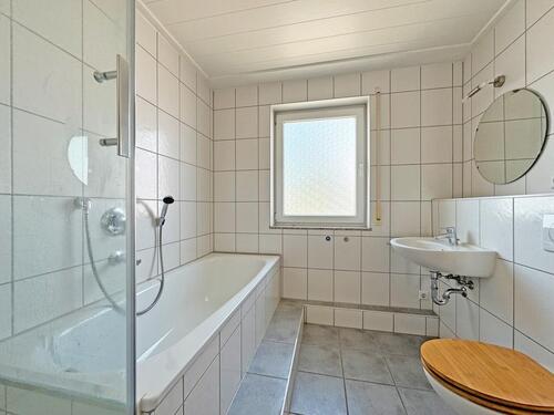 Foto - Etagenwohnung zur Miete in Riederich