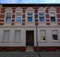 Mehrfamilienhaus 4 WE (3 vermietet, 1 frei), DG ausbaufähig - Dessau-Roßlau Brambach